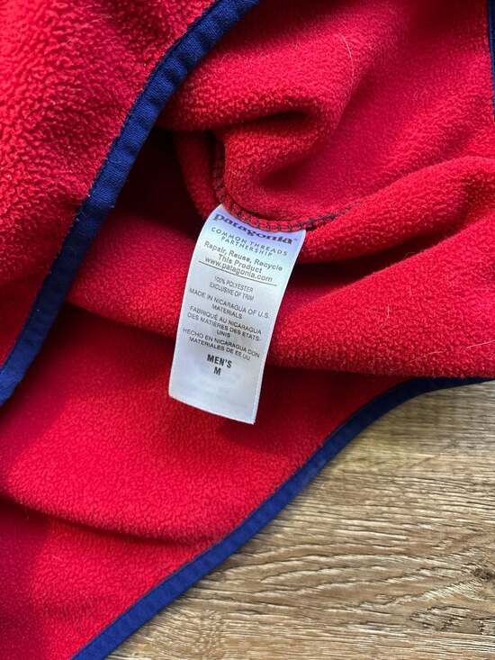 Patagonia Men's Synchilla Snap-T Fleece Pullover Red and Navy Colorblock - Picture 6 of 7